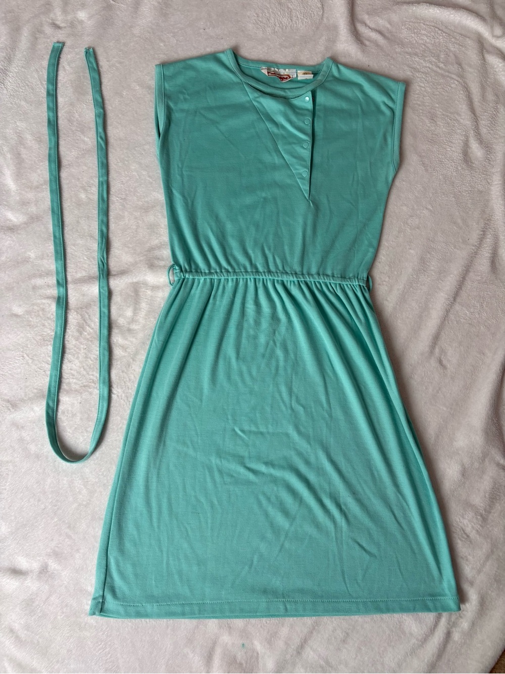 Vintage teal knee-length dress